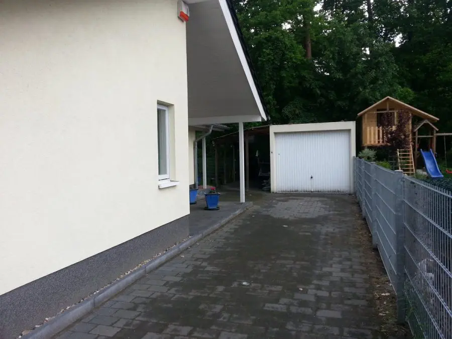 Niedrigenergiehaus in sehr gepflegtem Zustand in grüner Ruhiglage von Falkensee zu verkaufen! - Garage