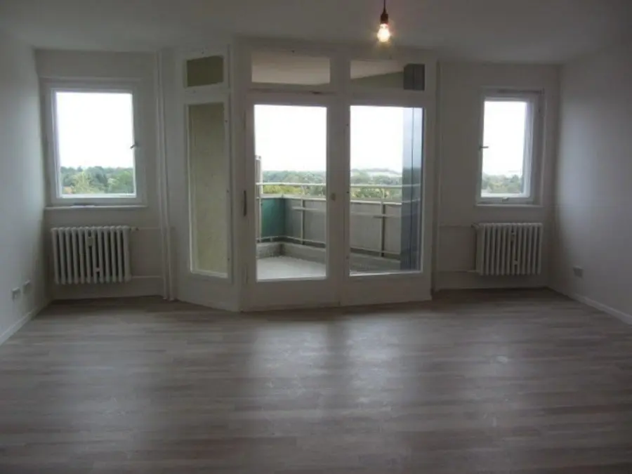 Komplett renovierte 1-Zimmer-Wohnung im grünen Berlin-Reinickendorf (Waidmannslust) zu vermieten! - Wohnzimmer