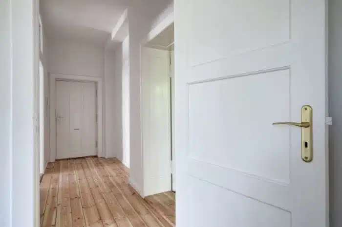 Flur - Kapitalanlage: Sehr gepflegte vermietete Eigentumswohnung in zentraler Lage Tempelhofs zu verkaufen!