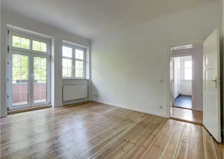 Wohnzimmer - Kapitalanlage: Sehr gepflegte vermietete Eigentumswohnung in zentraler Lage Tempelhofs zu verkaufen!