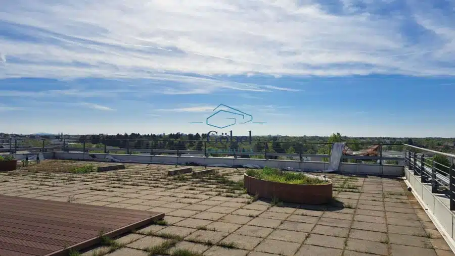 Bild - Bürofläche mit großem Terrassenbereich in direkter Wasserlage am Teltowkanal in Berlin-Tempelhof!