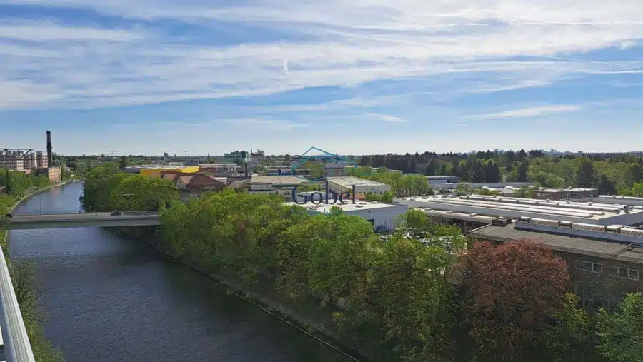 Bild - Bürofläche mit großem Terrassenbereich in direkter Wasserlage am Teltowkanal in Berlin-Tempelhof!