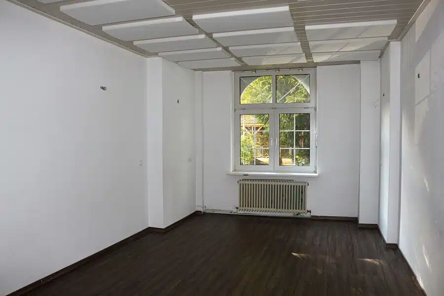 Reduzierter Kaufpreis: Großzügige 5-Zimmer-Wohnung in ruhiger/zentraler Lage von Berlin-Tempelhof - Wohnzimmer