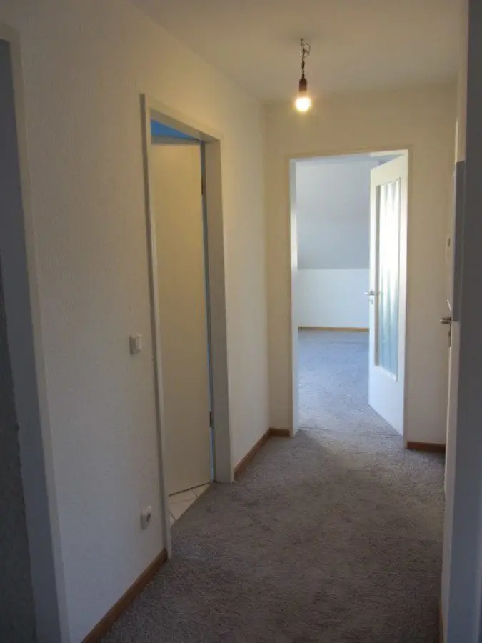 Tolle 2-Zimmer-Wohnung in Berlin-Blankenburg (Pankow) - Flur 1