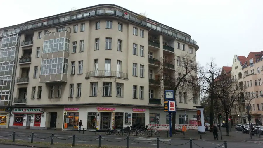 Sanierte Ladenflächen in sehr gut frequentierter Lage von Berlin-Schöneberg! - Gebäudeansicht